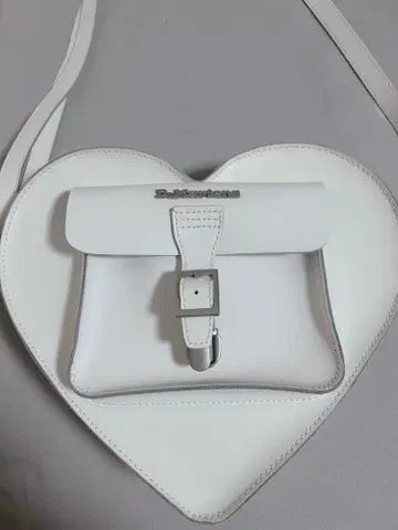 닥터마틴 하트 백