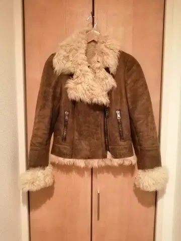 뱅크베르 브라운 무스탕 자켓 퍼 포함 프랑스제 36