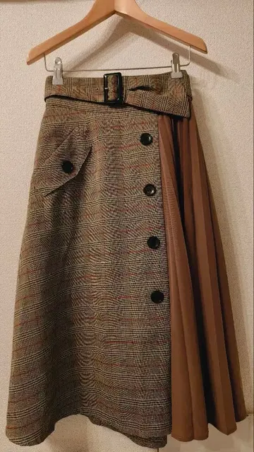 미사용 리랜드트루 체크 무늬 플리츠 스커트