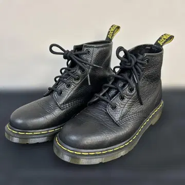 닥터마틴 6홀 부츠