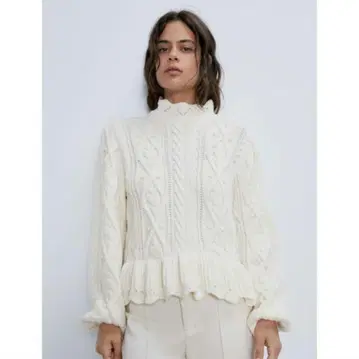 ZARA 프릴 케이블 니트 스웨터