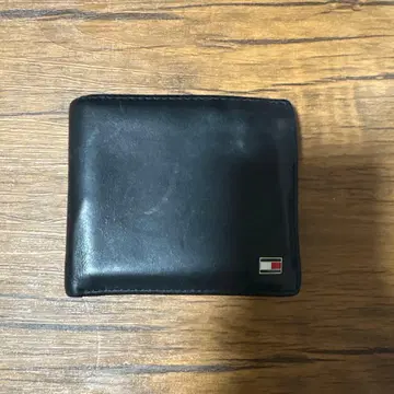 타미 힐피거 접이식 지갑 블랙