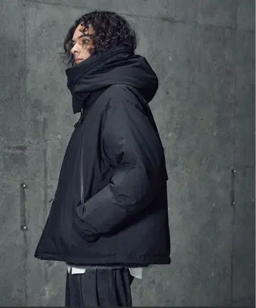 [ Casper John ] 장미 다운 자켓 블랙