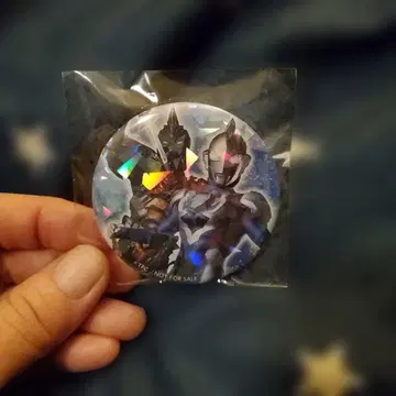 울트라맨 홀로그램 캔뱃지