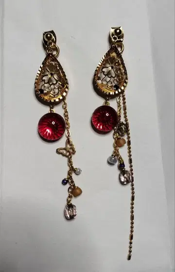 시미즈자카 유리관 귀걸이 빨간색 시스루 물방울