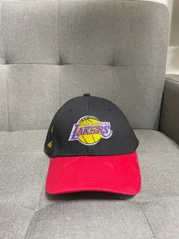 Los Angeles Lakers 캡 스트릿 NBA 자수