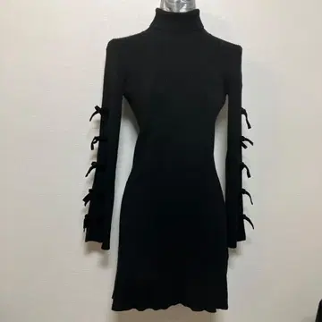 블랙 터틀넥 니트 원피스