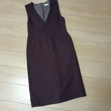 Ballsey 슬리브리스 무릎 기장 원피스 다크 퍼플 34