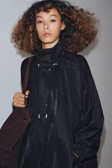 ZARA WOMAN COLLECTION 미사용 새상품 봄버 자켓