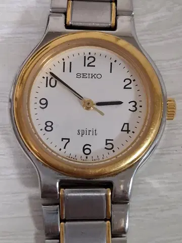 SEIKO spirit 여성용 손목시계 쿼츠 화이트