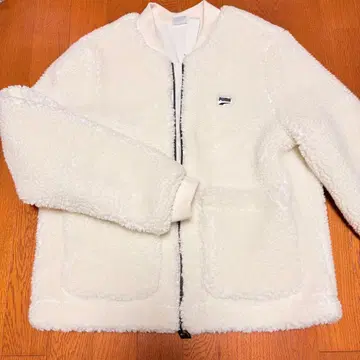 푸마 쉘파 자켓 우먼 L 보아 자켓