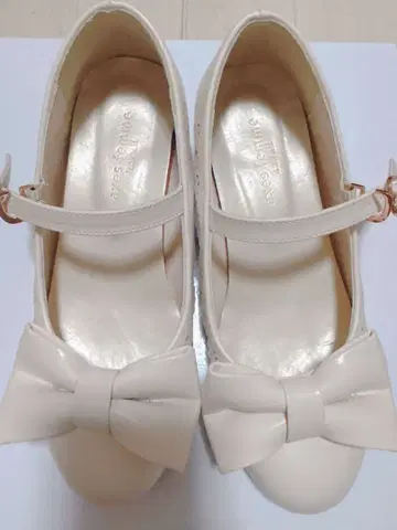 axesfemme Kawaii 리본 펌프스 아이보리