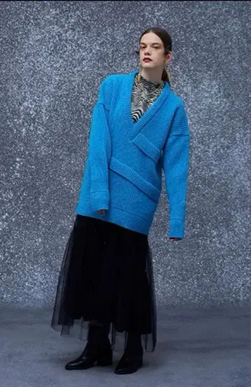 [ UNITEDTOKYO ] 몰 그랜드 오버 니트