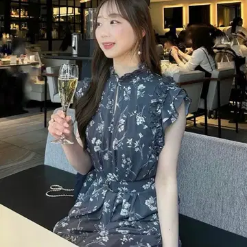 Lillian 캐럿 전개 프린트 티어드 원피스