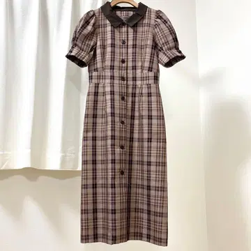 클래시컬 체크 카라 부착 타이트 원피스 브라운 S 사이즈