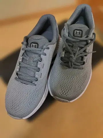 언더 아머 차지드 그레이 25.5cm