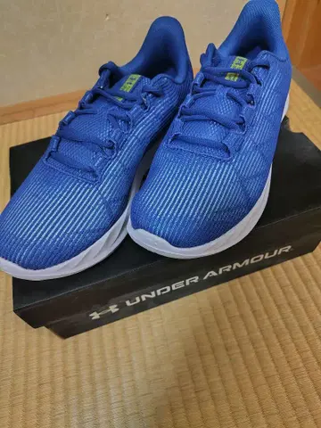 UNDER ARMOUR 25.5cm