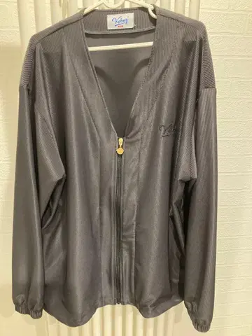 KEBOZ 케보즈 다크 그레이 V넥 지퍼 자켓 새상품