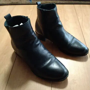 블랙 가죽 숏부츠