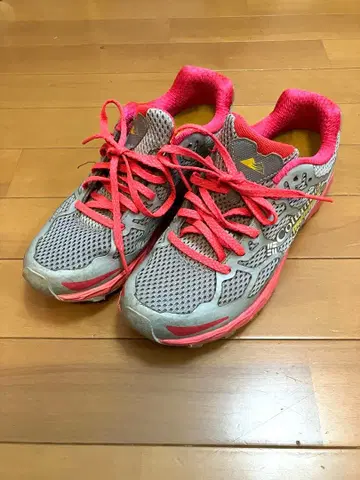 컬럼비아 몬트레일 스니커즈 러닝화 24.5cm