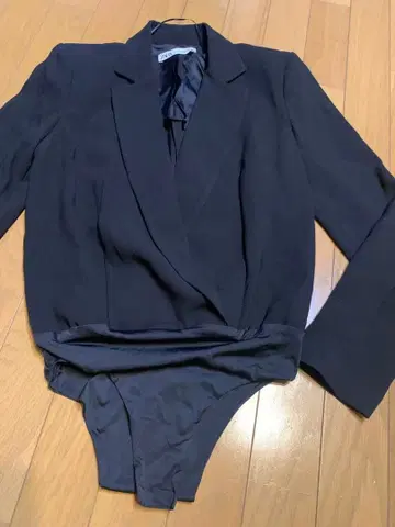 ZARA 블랙 테일러드 자켓 바디수트