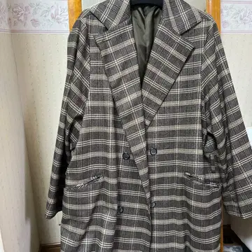 루이스 체스터 코트