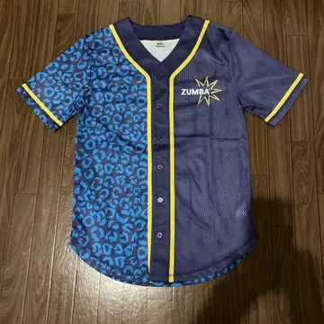 줌바 정품 베이스볼 셔츠 XS