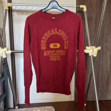 VENERTA KNITWEAR 니트 보르도 칼리지 로고