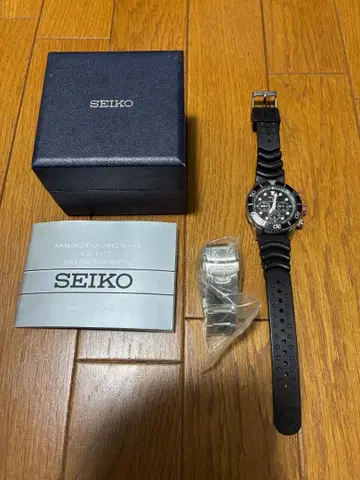 세이코 PROSPEX 솔라 다이버즈 크로노그래프 SSC015P1