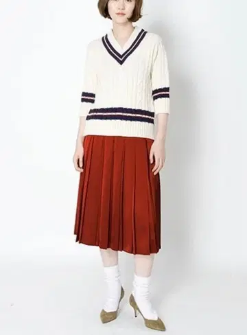 에리오폴 플리츠 롱 스커트 레드