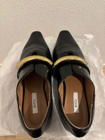 EVOL 펌프스 골드 모티브 스퀘어 펌프스 22.5cm