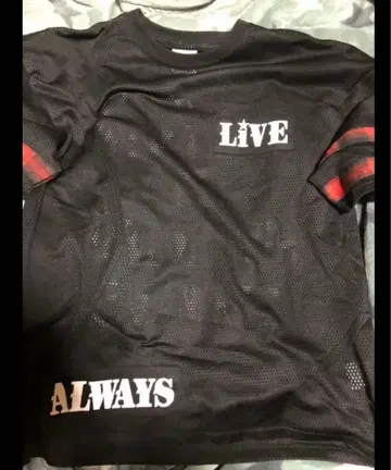 LiSA x SPINNS T셔츠 블랙