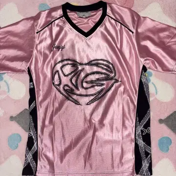 XG 풋볼 오버사이즈 티 핑크 YUEQI QI