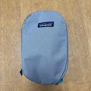 patagonia 블랙홀 큐브 3L 그레이 단종 모델