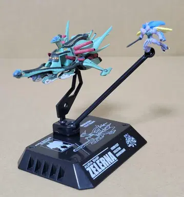 코스모 프리 그랑 메카닉스 성전사 단바인 제라나 & 단바인