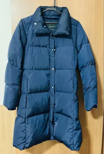 [ 기간 한정 세일 실시 중 12/7까지 ] 다운 코트 네이비 L 사이즈