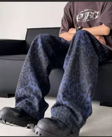 B.R.U 레오파드 애니멀 무늬 스트레이트 데님 팬츠