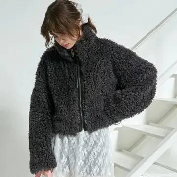 [ forksy. ] 푸들 퍼 지퍼 배색 하이넥 블루종