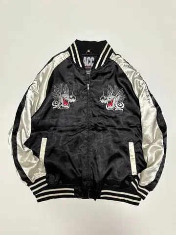 ACC 스카잔 일본 지도 자수 블랙 수베니어 요코스카