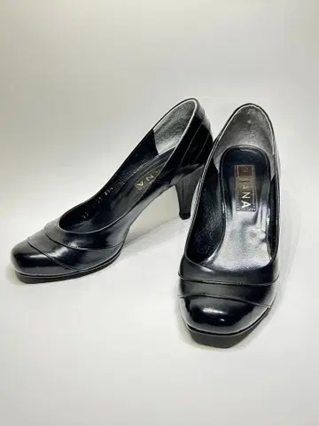 DIANA 다이애나 라운드토 가죽 펌프스 23.5cm 미사용급 새상품급