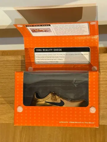 [ 미개봉 새상품 ] 나이키 피규어 클래식 THE GOLD SHOE