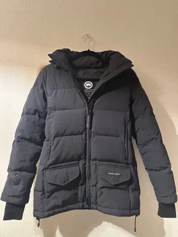CANADA GOOSE 네이비 다운 자켓