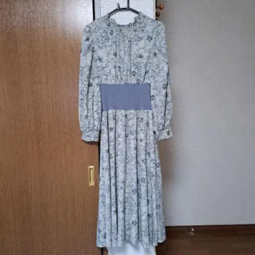 꽃무늬 긴팔 롱 원피스