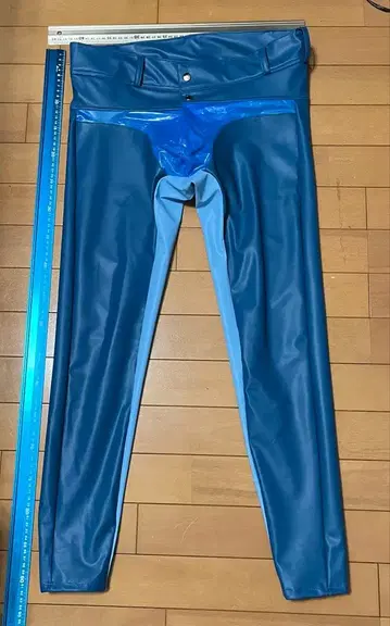 파랑 합성 피혁 모코리 스키니 팬츠