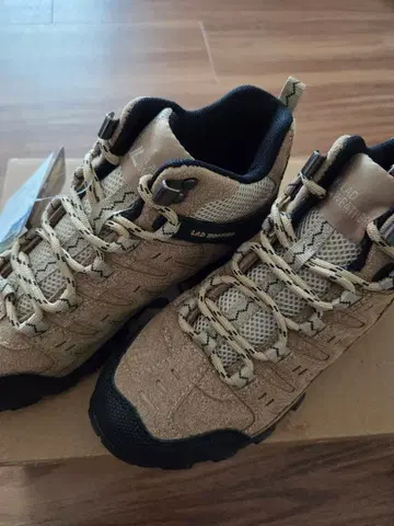 LAD WEATHER 트레킹 슈즈