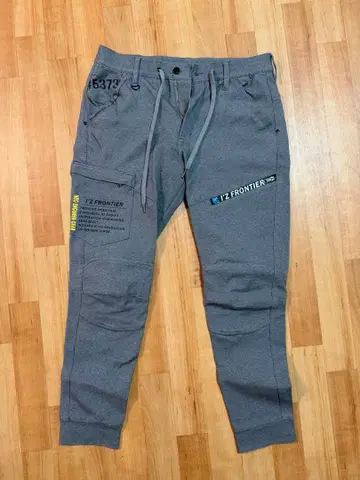 그레이 워크 팬츠 저지 원단 아이즈 프론티어