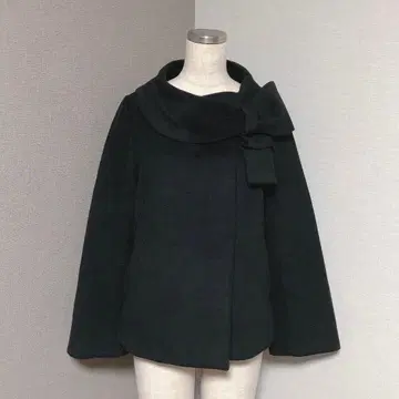 윌셀렉션 리본 모티브 울라이크 코트 블랙