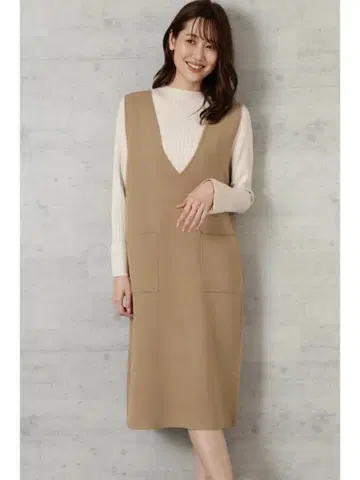 내추럴 뷰티 베이직 니트 점프 스커트 베이지 원피스