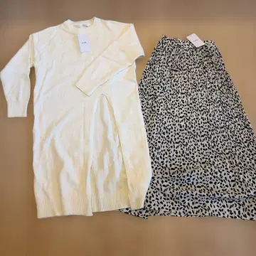 긴팔 니트 & 플리츠 스커트 셋업