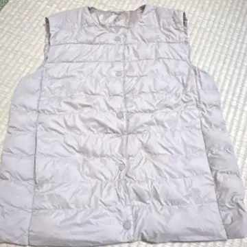 새상품급 UNIQLO PUFFTECH 다운 베스트 M 사이즈